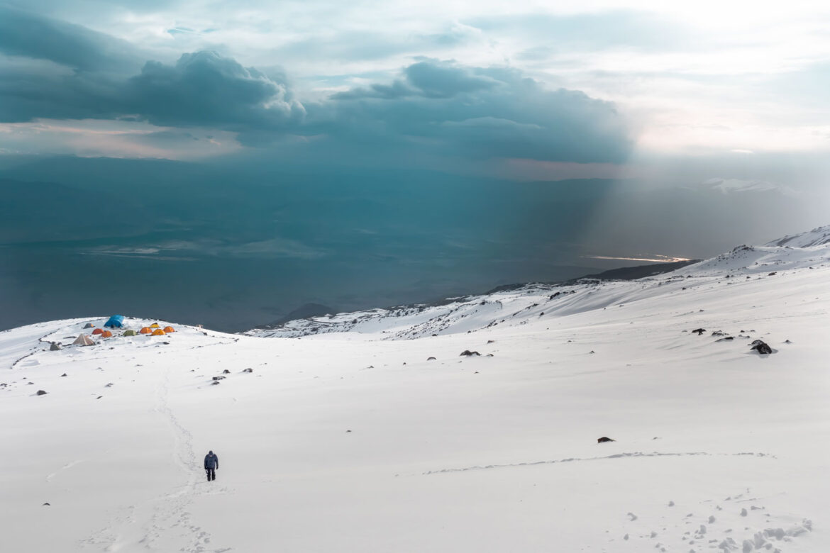 atak szczytowy na Mt. Ararat