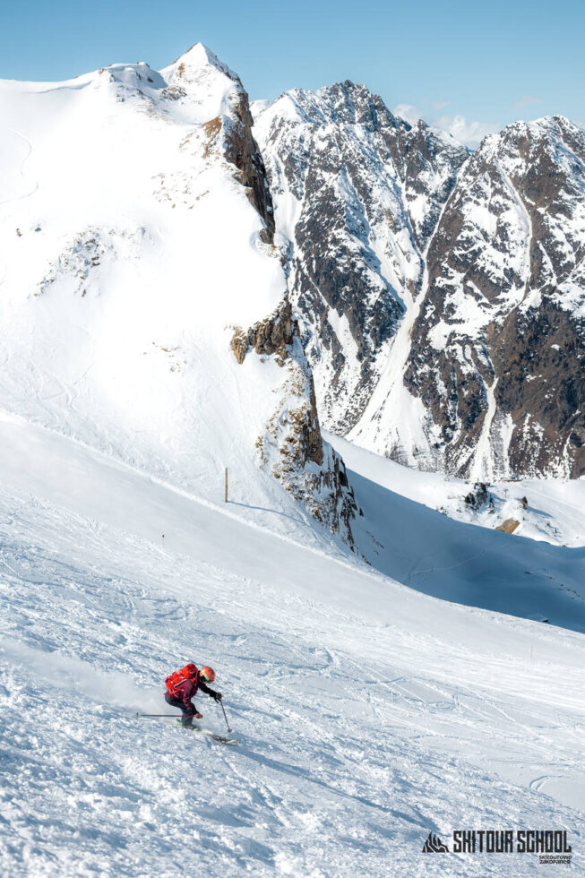 zjazd poza trasą  - Mont Blanc Freeride Camp